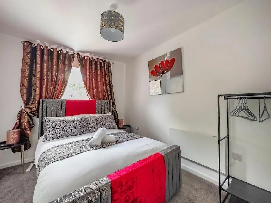 *F1Br* For Your Most Relaxed & Cosy Stay + Free Parking + Free Fast Wifi Batley Lejlighed